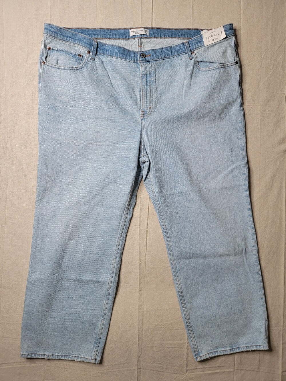 Abercrombie & Fitch Curve Love 90s Relaxed Jeans Size 37 24S Light Wash Y2K Blue